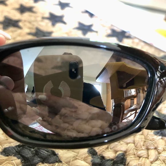 Oakley Livestrong Sunglasses - Picture 6 of 8